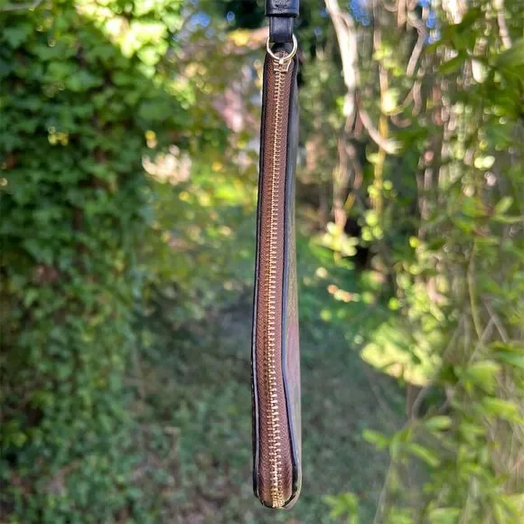 COACH Large Corner Zip Wristlet In Signature Canvas w Kaffe Fassett Print NWOT - Picture 7 of 10